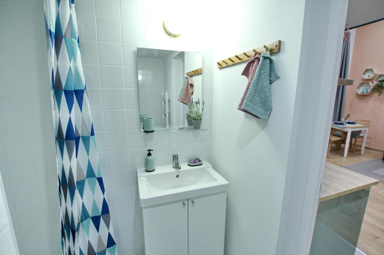 Lovely&Modern Downtown Apartment With Free Parking Budapest Eksteriør billede
